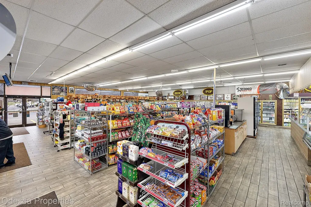 5625 18 Mile Road Sterling Heights City MI 48314