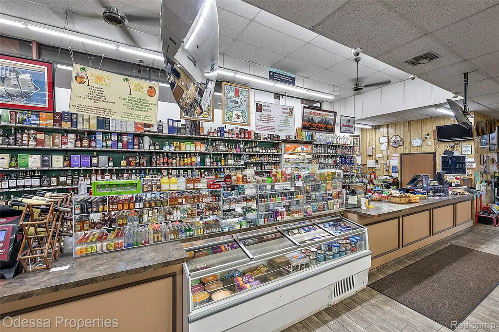 5625 18 Mile Road Sterling Heights City MI 48314