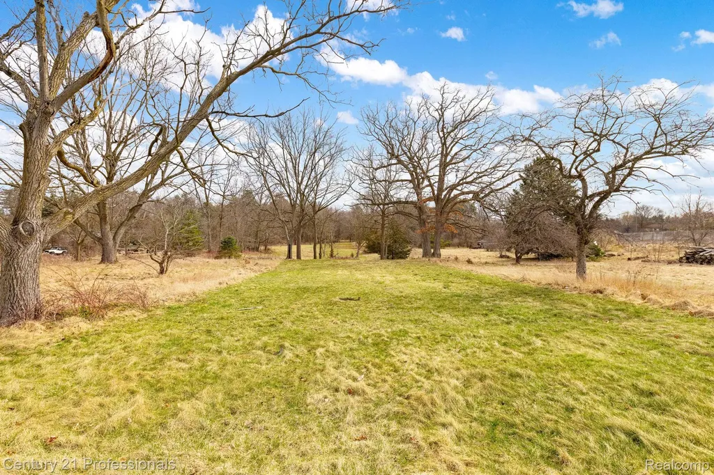 3315 S Baldwin Road Orion Charter Township MI 48359