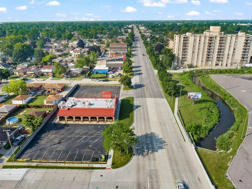 4327 Allen Road Allen Park City MI 48101