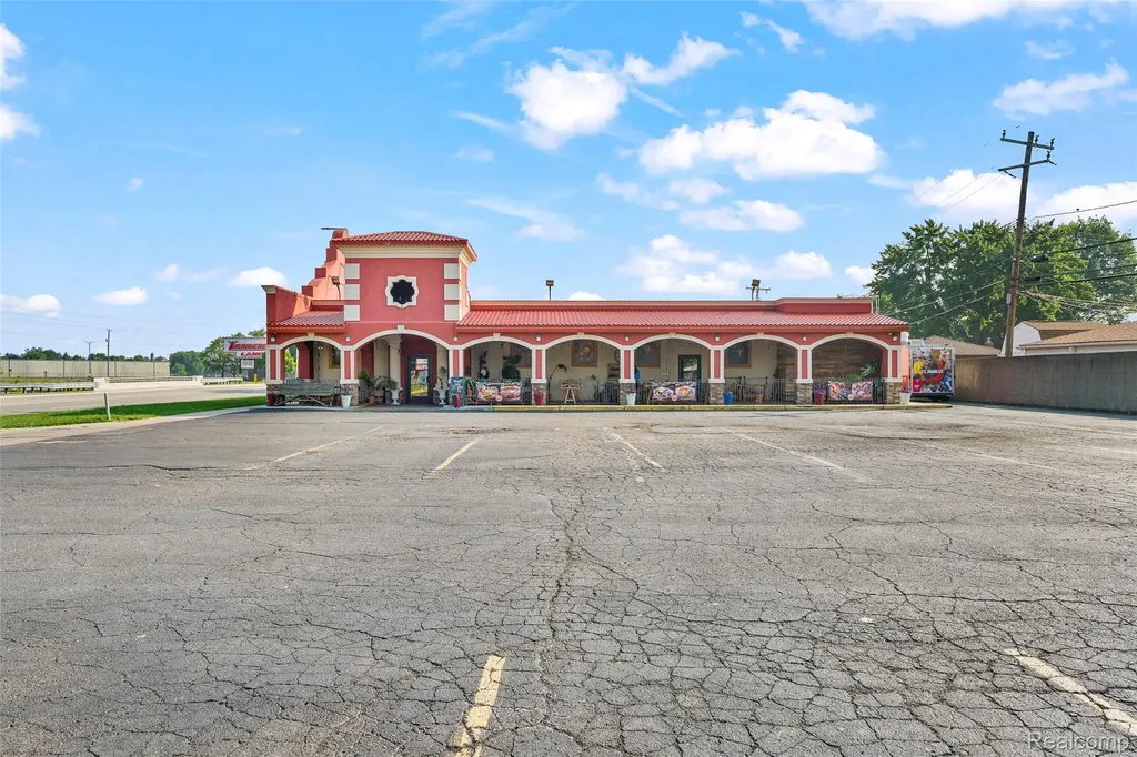 4327 Allen Road Allen Park City MI 48101