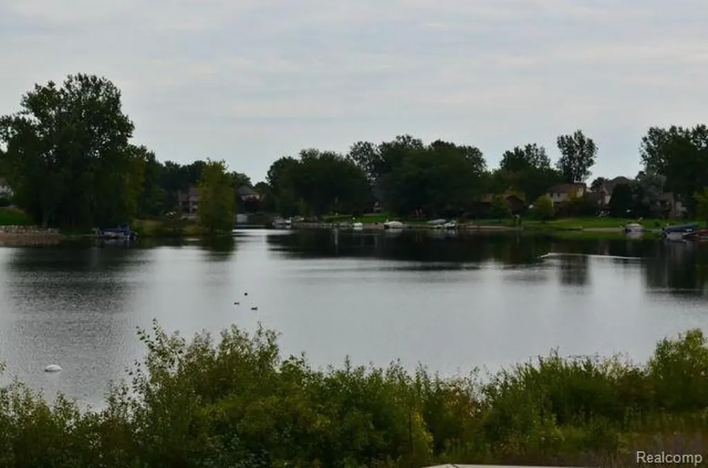 1974 Sandy Shores Drive Oxford Charter Township MI 48371