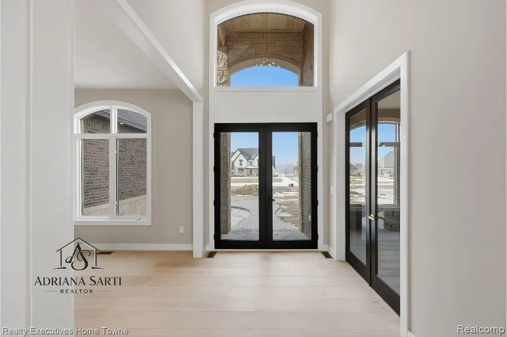67748 Overlook Trail Washington Township MI 48095
