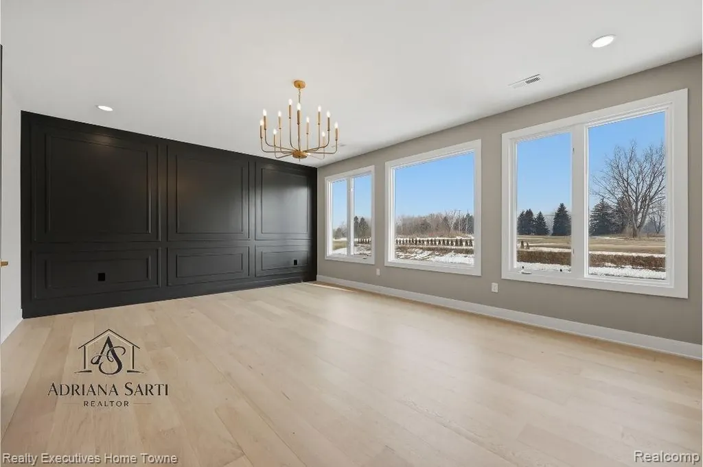 67748 Overlook Trail Washington Township MI 48095