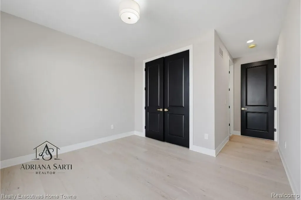 67748 Overlook Trail Washington Township MI 48095