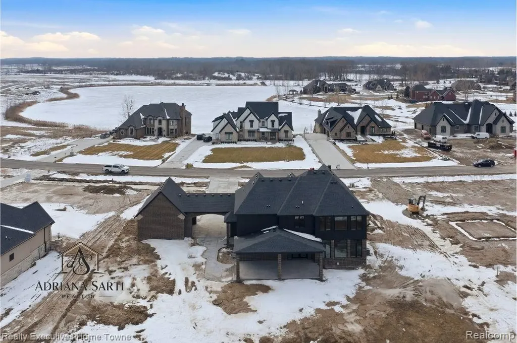67748 Overlook Trail Washington Township MI 48095