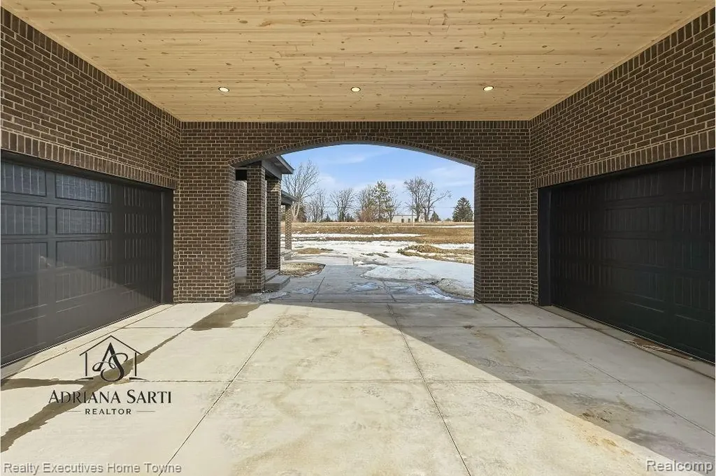 67748 Overlook Trail Washington Township MI 48095