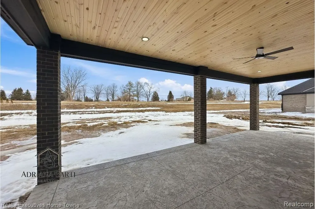 67748 Overlook Trail Washington Township MI 48095