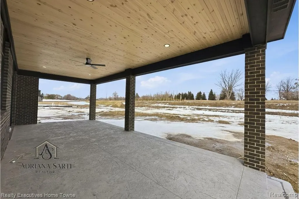 67748 Overlook Trail Washington Township MI 48095