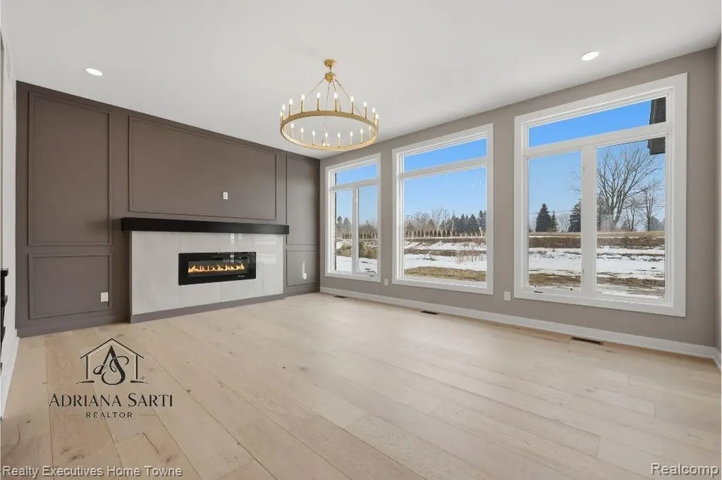 67748 Overlook Trail Washington Township MI 48095