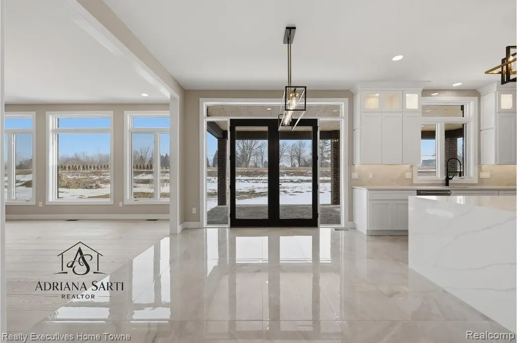 67748 Overlook Trail Washington Township MI 48095