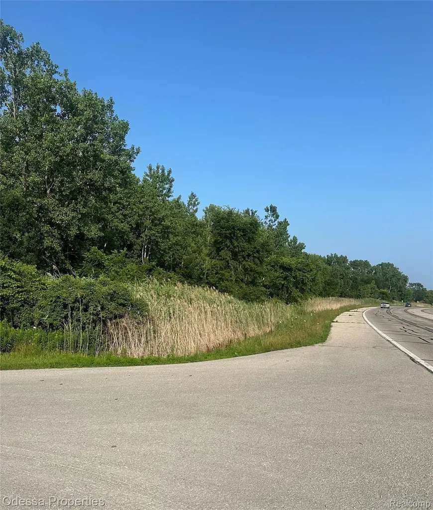 000 Farwell Street Chesterfield Township MI 48047