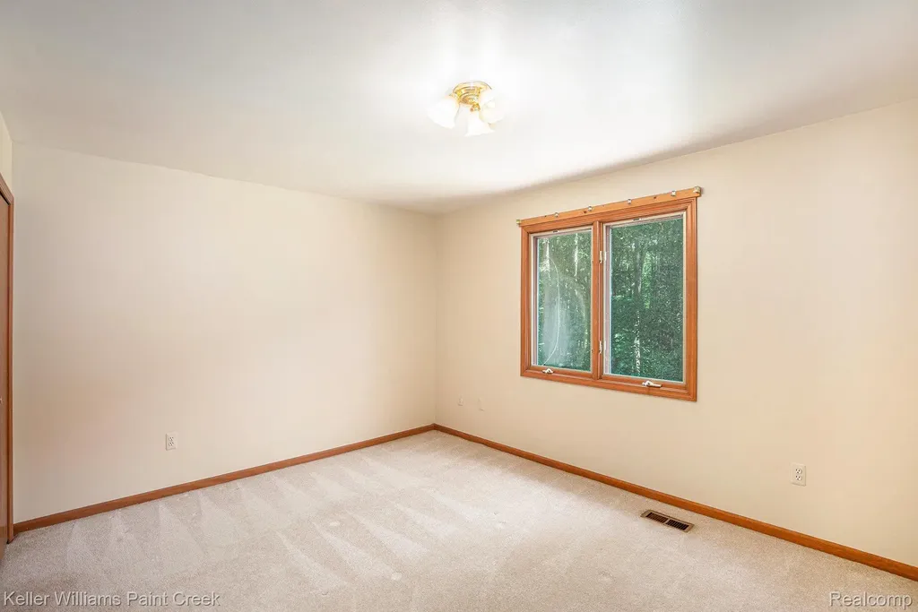 6365 Hayfield Lane Almont Township MI 48003