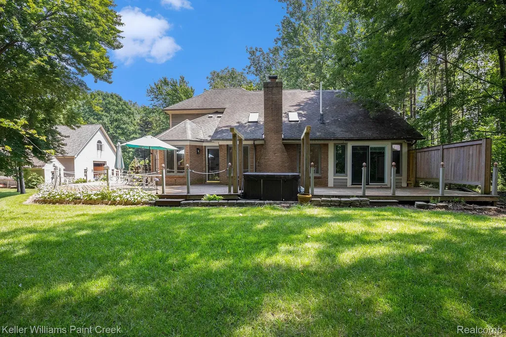 6365 Hayfield Lane Almont Township MI 48003