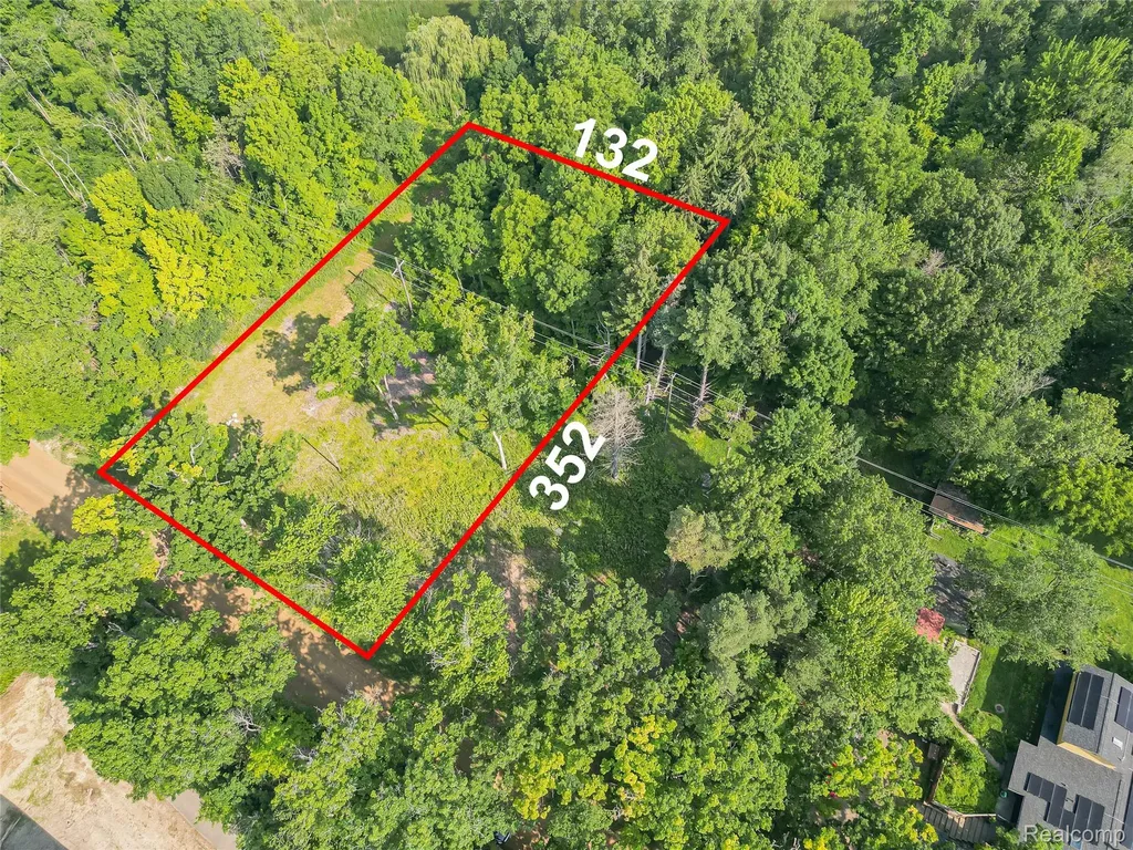 7230 Walnut Lake Lot 1 Road West Bloomfield Charter Township MI 48323