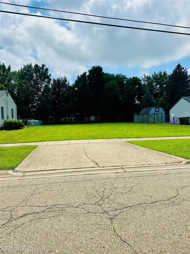 1252 Beatrice Street Flushing City MI 48433