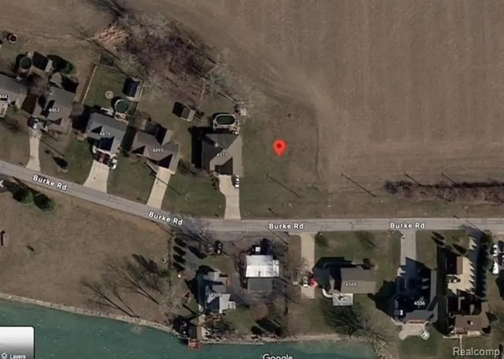 4511 Burke Road Frenchtown Township MI 48166