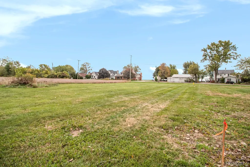 4511 Burke Road Frenchtown Township MI 48166