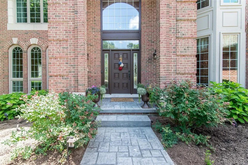 3166 Beach Lake Drive W Brighton Township MI 48380