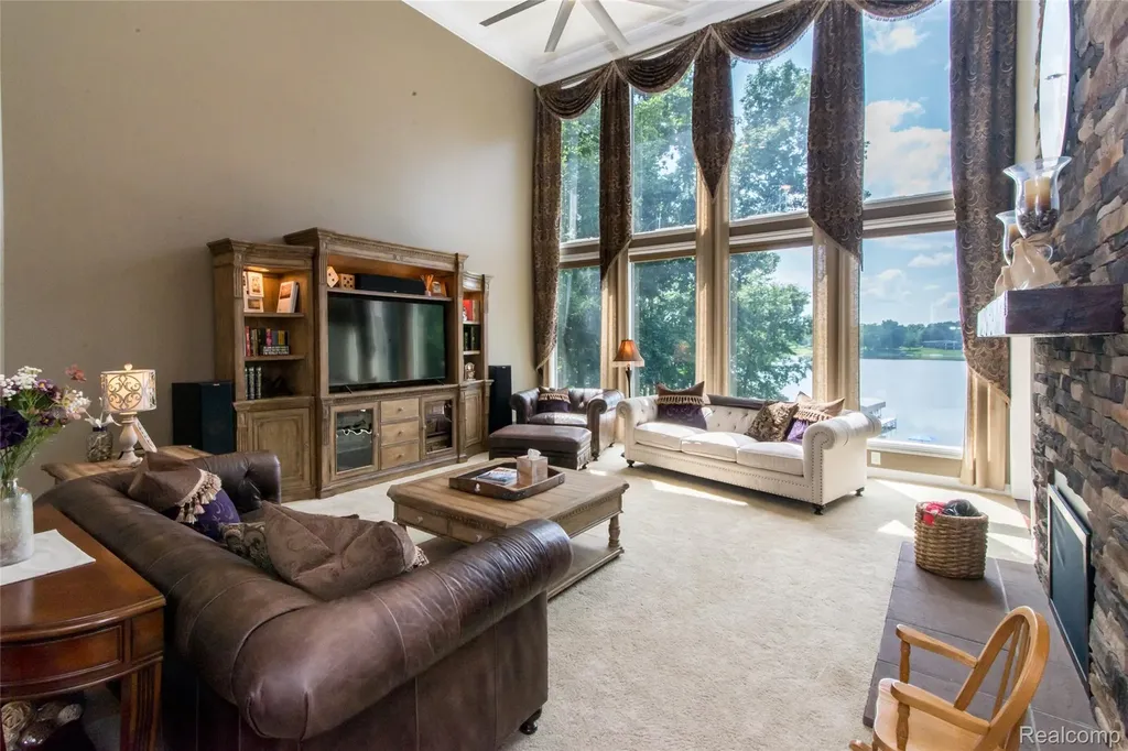 3166 Beach Lake Drive W Brighton Township MI 48380