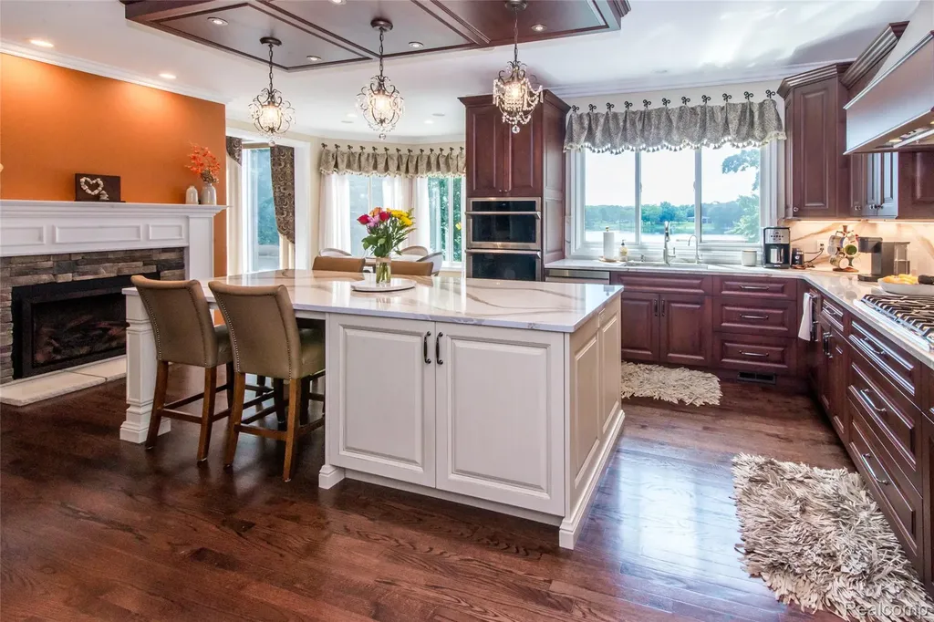3166 Beach Lake Drive W Brighton Township MI 48380