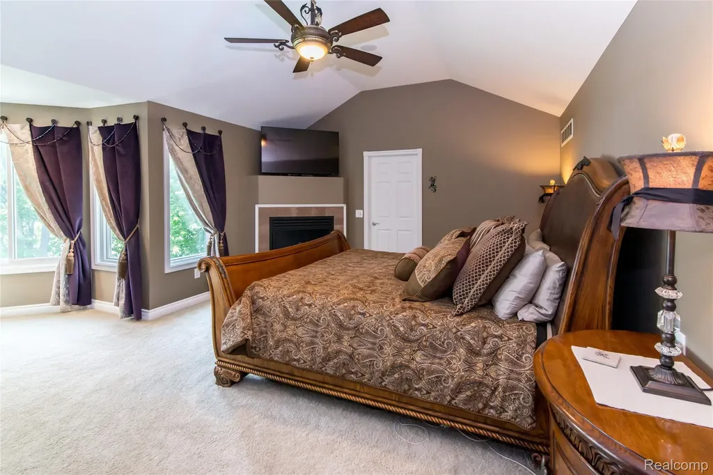3166 Beach Lake Drive W Brighton Township MI 48380