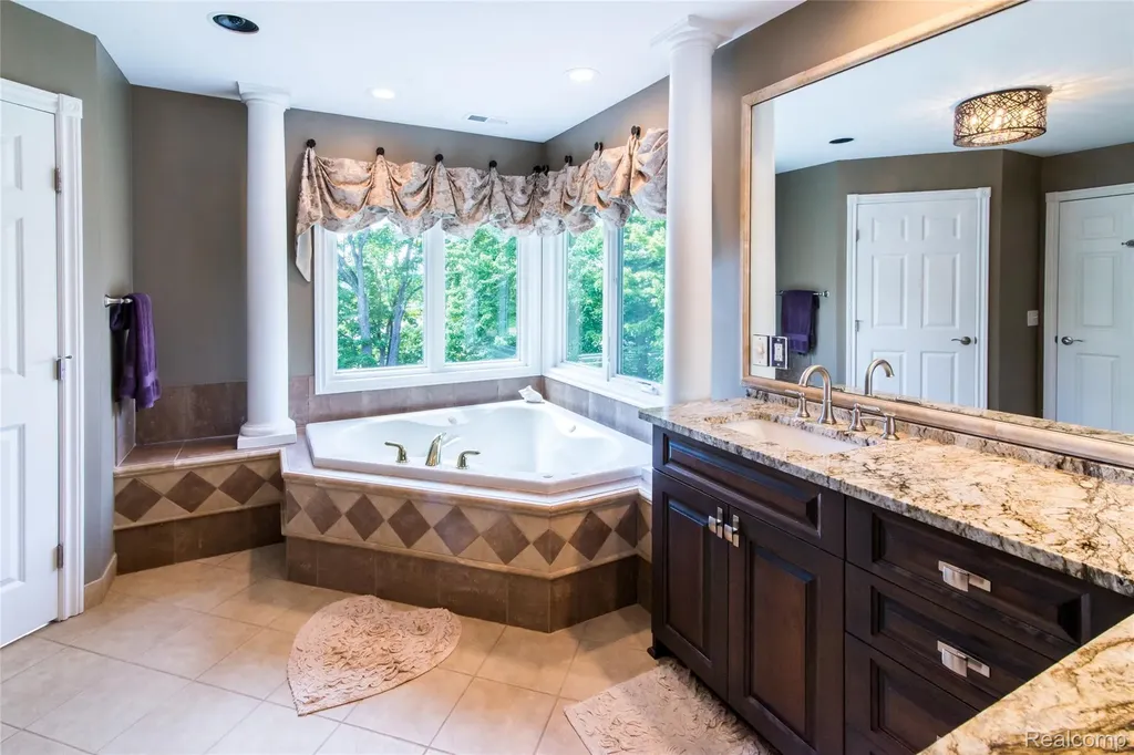 3166 Beach Lake Drive W Brighton Township MI 48380