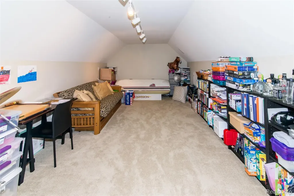 3166 Beach Lake Drive W Brighton Township MI 48380