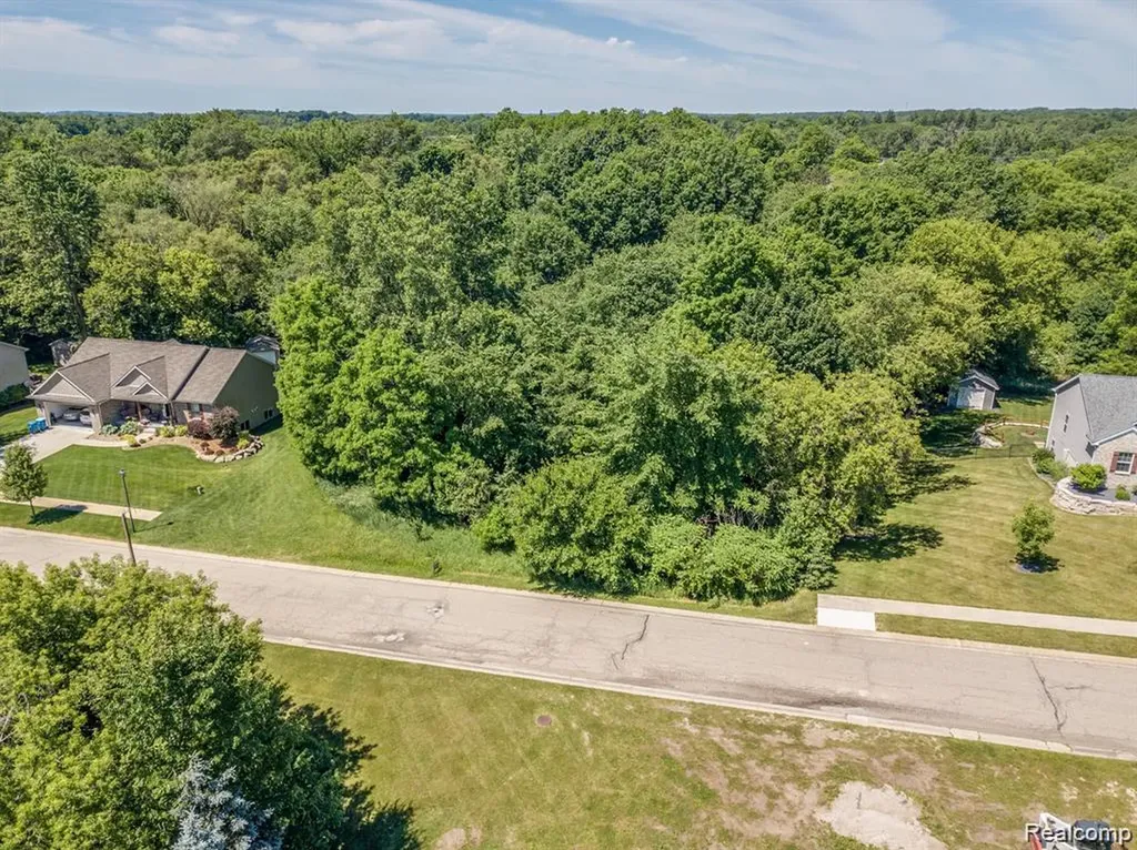 7480 Fairview Drive Goodrich Village MI 48438