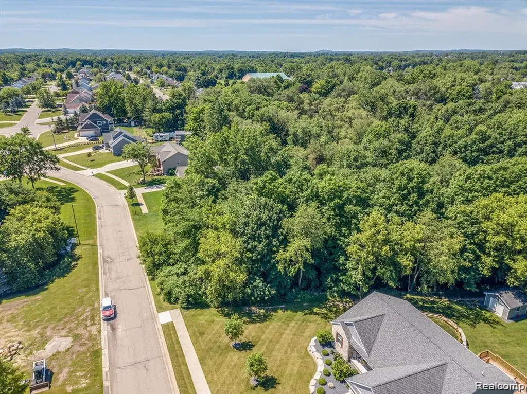 7480 Fairview Drive Goodrich Village MI 48438