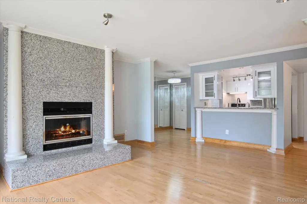 3559 Port Cove Drive Waterford Charter Township MI 48328