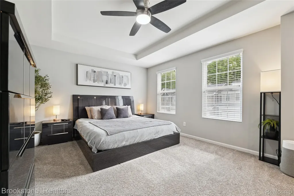 765 Hummingbird Drive Rochester Hills City MI 48307