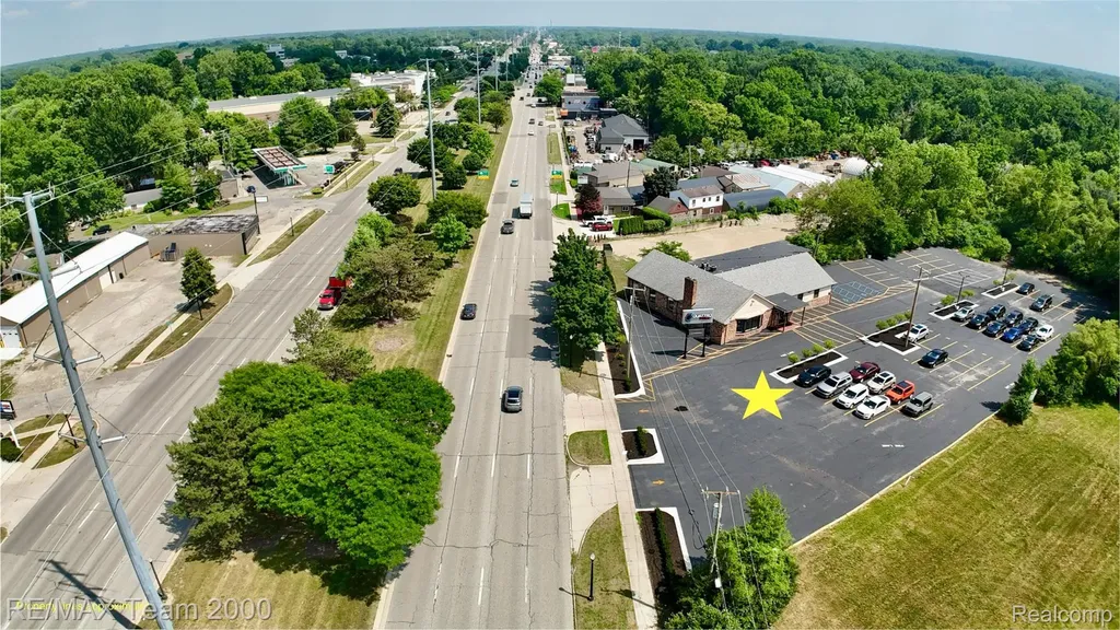 28975 Grand River Avenue Farmington City MI 48336