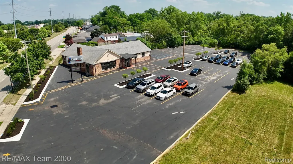 28975 Grand River Avenue Farmington City MI 48336