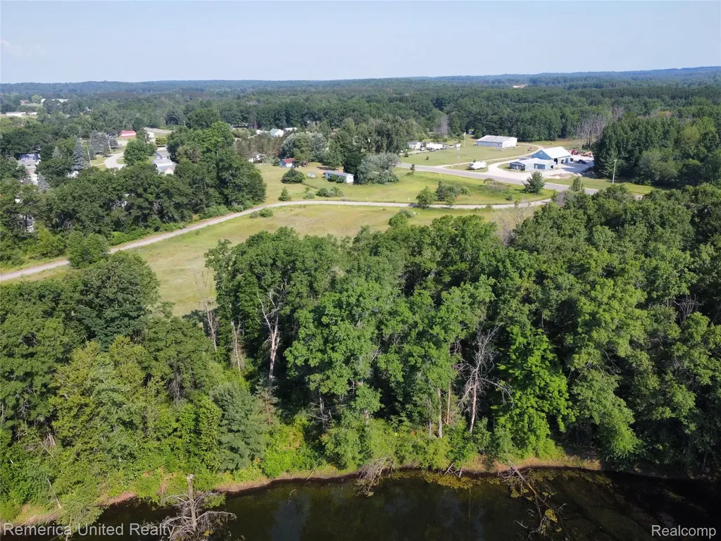 Vl Pondside Dr Lot 07 Surrey Township MI 48622