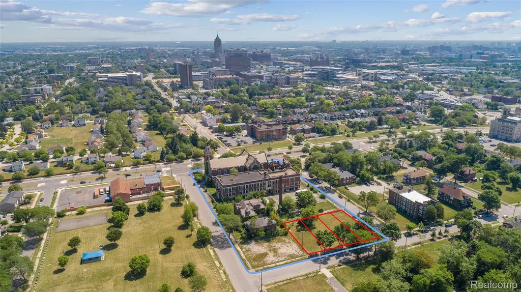 7625 Rosa Parks Boulevard Detroit City MI 48206