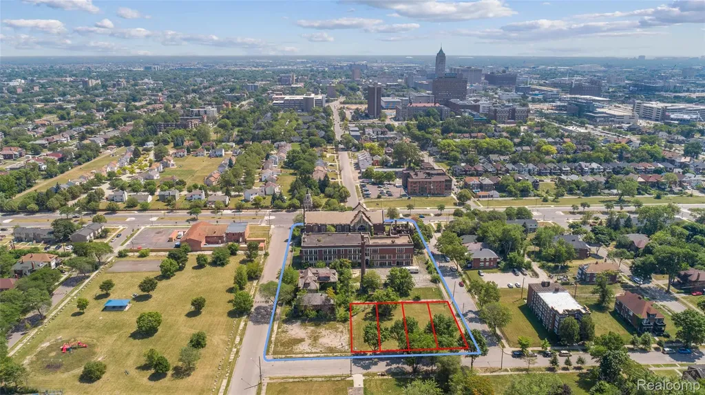 7625 Rosa Parks Boulevard Detroit City MI 48206
