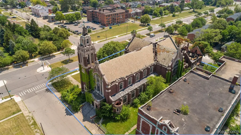7625 Rosa Parks Boulevard Detroit City MI 48206