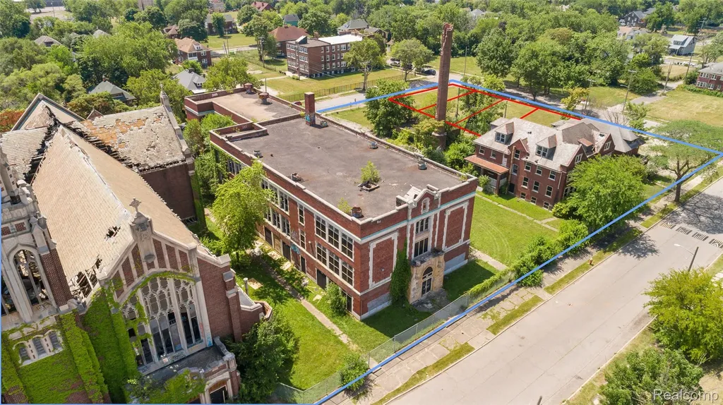 7625 Rosa Parks Boulevard Detroit City MI 48206