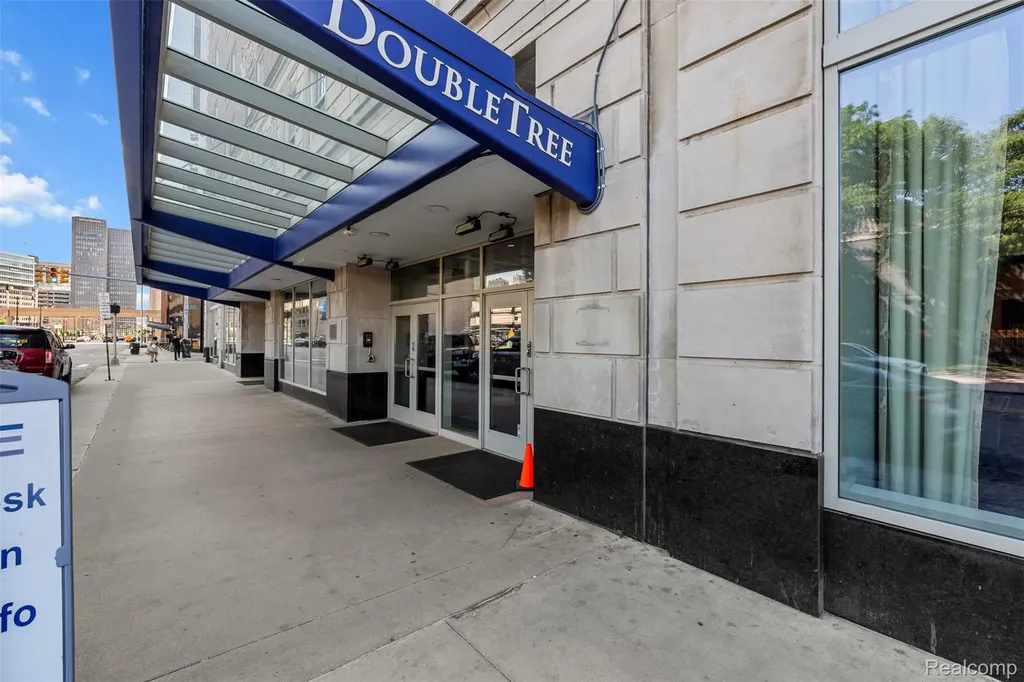 525 W Lafayette Boulevard Detroit City MI 48226