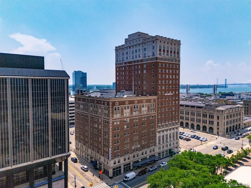 525 W Lafayette Boulevard Detroit City MI 48226