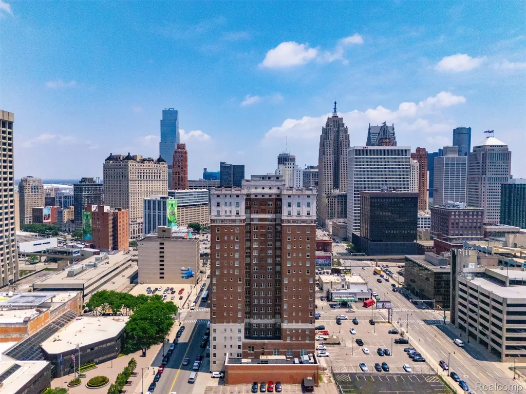 525 W Lafayette Boulevard Detroit City MI 48226