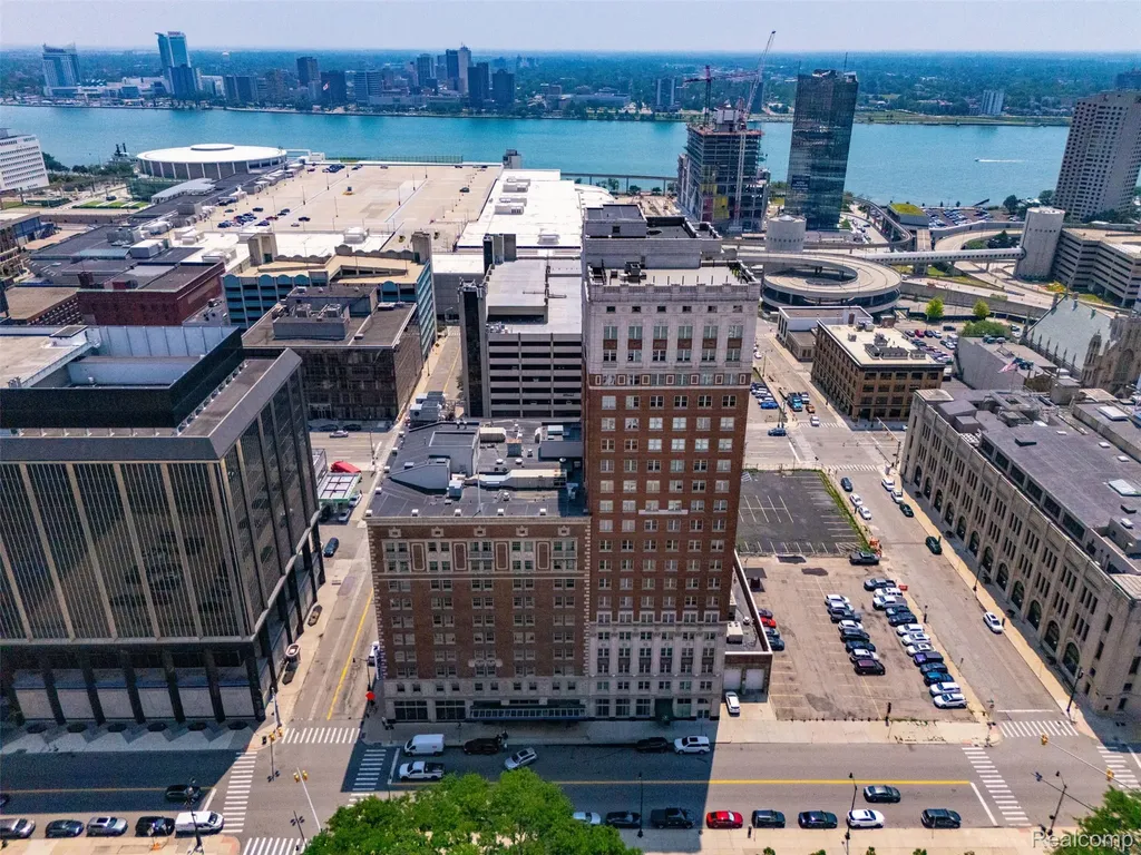 525 W Lafayette Boulevard Detroit City MI 48226