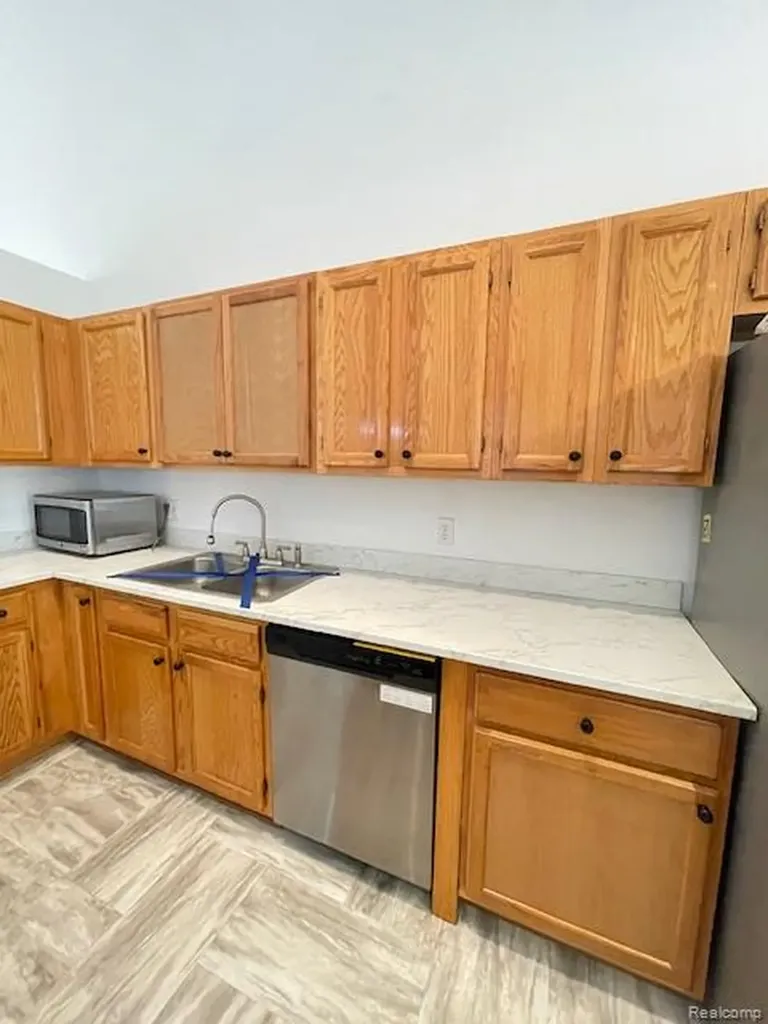 30885 Lee Frank Lane Madison Heights City MI 48071