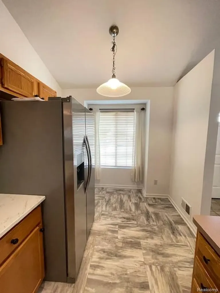 30885 Lee Frank Lane Madison Heights City MI 48071