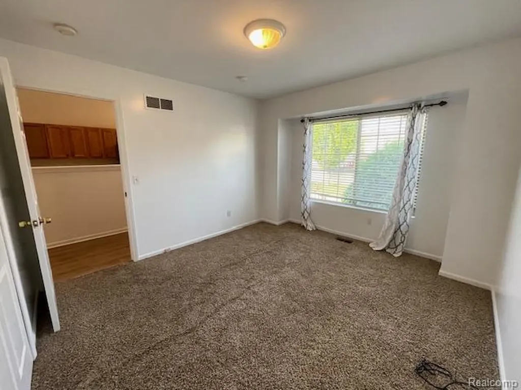 30885 Lee Frank Lane Madison Heights City MI 48071
