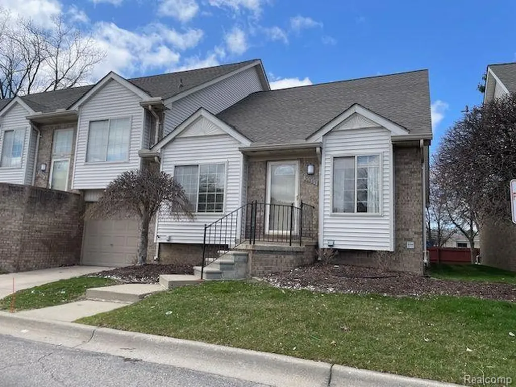 30885 Lee Frank Lane Madison Heights City MI 48071