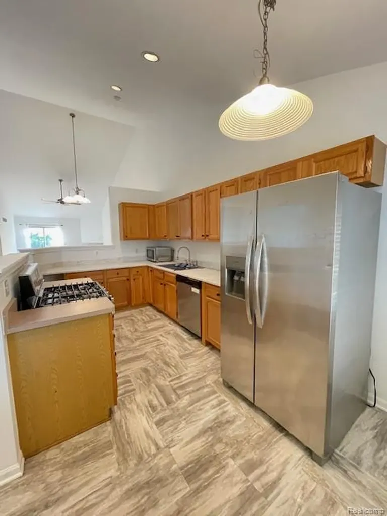 30885 Lee Frank Lane Madison Heights City MI 48071