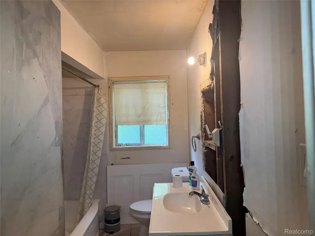 17922 Arlington Street Hamtramck City MI 48212
