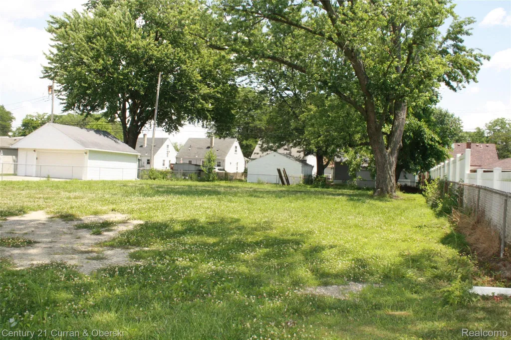 6150 Gilman Street Garden City City MI 48135